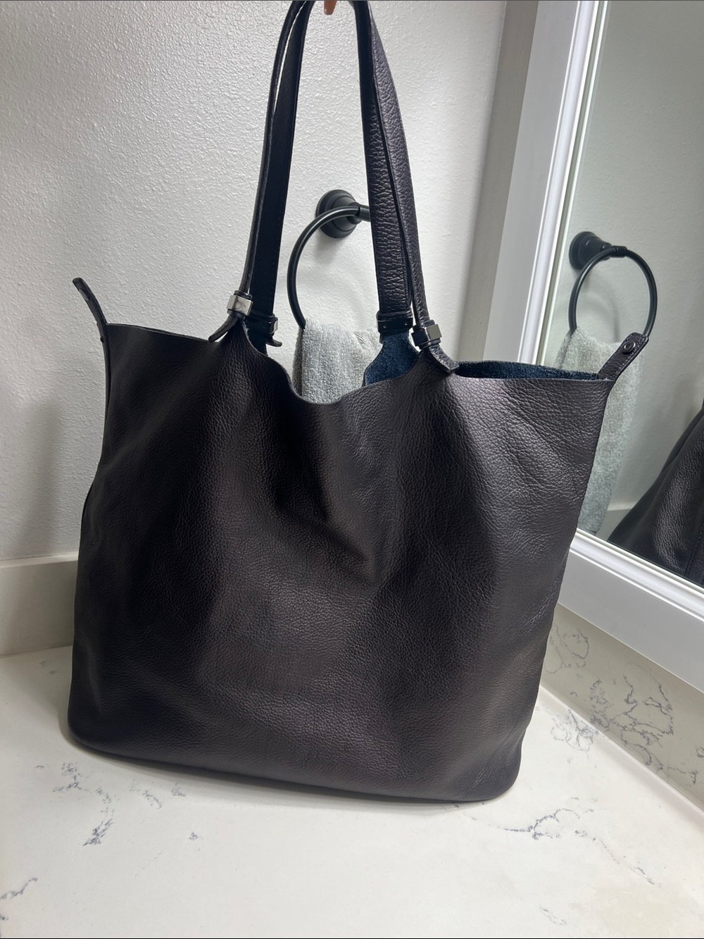Everyday Large Leather Tote - Dark Brown
